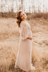 Frau Schwanger Babybauch schwanger Fotoshooting Kleid