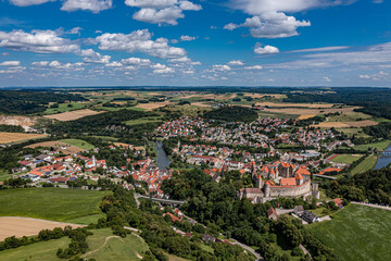 Fototapeta na wymiar Luftbild der Stadt Harburg in Bayern, im Naturpark Altmühltal an einem Tag im Sommer