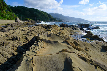 福井県越前海岸にある弁慶の洗濯岩