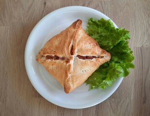 Ham and ricotta puff pastry 