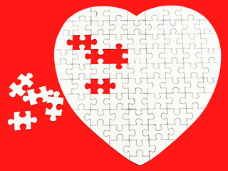 HEART SLIPPED INCOMPLETELY, IDEA DESIGN OR GIFT BOX, PUZZLE OR WHATEVER YOU DECIDE