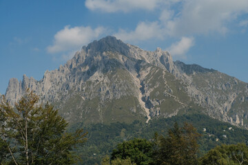 Le montagne delle Prealpi lecchesi viste dai Piani Resinelli.