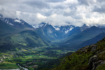 Fototapeta premium Norwegian mountain farms