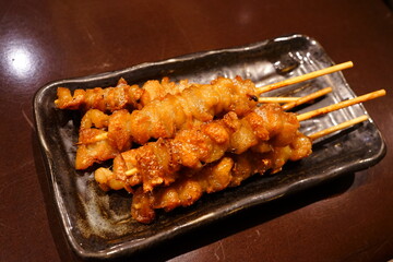 Japanese Food, Yakitori, Grilled Chicken Skin Skewers - 日本料理 焼き鳥 鶏皮