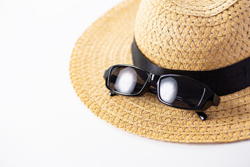 紫外線対策〜麦らわ帽子とサングラス01