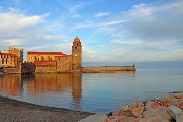 Vue sur le clocher de Collioure (66) - France