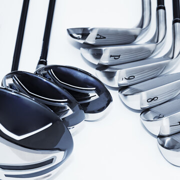 Golf club iron wedge set