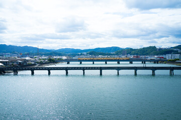 Obraz premium 岩国・黄色い列車