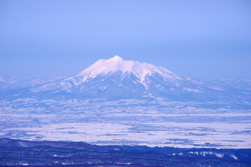 日本、青森県、八甲田山から望む岩木山