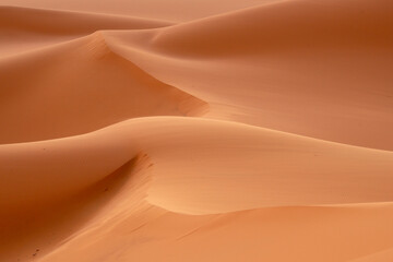 Fototapeta na wymiar Sahara sand dunes, Algeria, Mounlaga