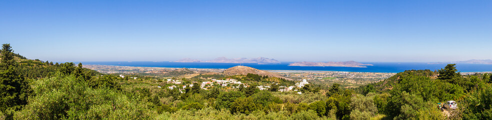 Fototapeta na wymiar Panorama von der griechischen Insel Kos über die Küste zum türkischen Festland bei Bodrum