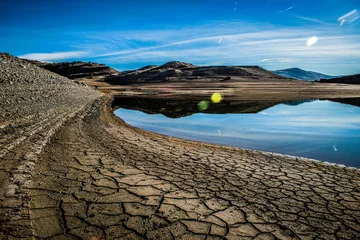 Zelfklevend Fotobehang receding reservoir © Alcorn Imagery