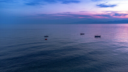 Naklejka premium sunset over the sea