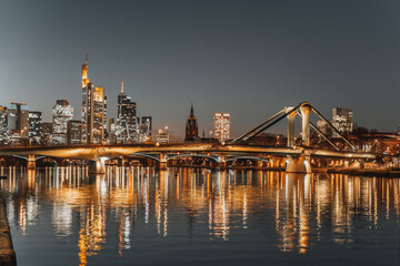 Fototapeta premium Frankfurt Skyline during the sunset