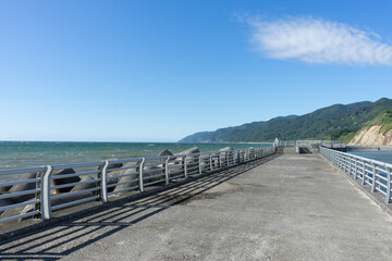 Fototapeta premium 堤防の風景