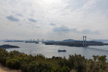 Fototapeta na wymiar とても巨大な日本の瀬戸大橋