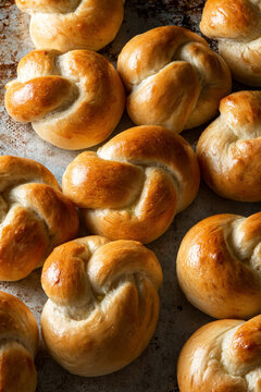 Dinner Bread Roll Knots