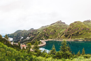 Fototapeta na wymiar Fedaia Stausee, Dolomiten, Südtirol, Italien. Lago di Fedaia, Dolomites, South Tyrol, Italy 