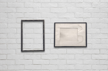 Fototapeta na wymiar frames on white wall