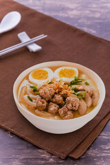 Noodle soup with pork balls