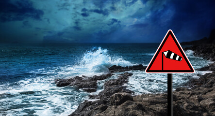 storm warning, gale warning