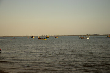 Naklejka premium Beach sand and boats in Itapoa Brazil 