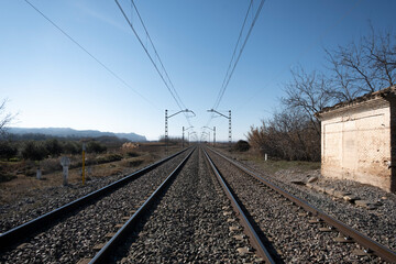 Fototapeta na wymiar Vías de tren, punto de fuga