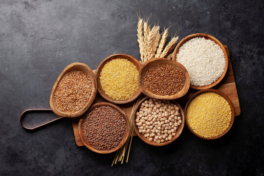 Gluten free cereals. Rice, buckwheat, corn groats, quinoa and millet