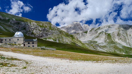 Fototapeta na wymiar Travel to Italia Abruzzo mountains