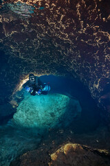 Cave Diving in the Wonder Tunnel of Devil's Eye Spring, Ginnie Springs Outdoors, Florida