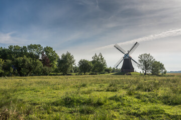 Historische Windmühle Wynhamster Kolk, Rheiderland, Ostfriesland, Niedersachsen, Deutschland