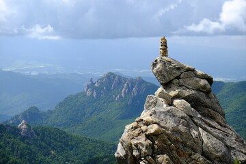 金峰山からケルンと瑞牆山