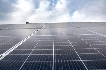  large incredibly spacious panels installed to save electricity and preserve the environment.