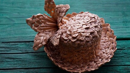 straw hat
