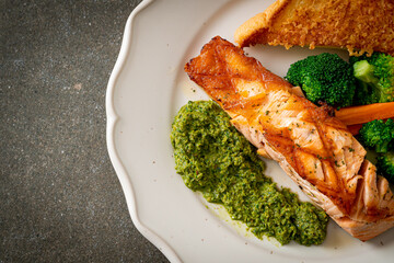 grilled salmon steak with pesto sauce