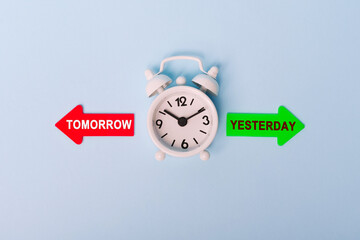 Tomorrow vs yesterday. Red arrow and green arrow- direction indicator - choice of Tomorrow or...