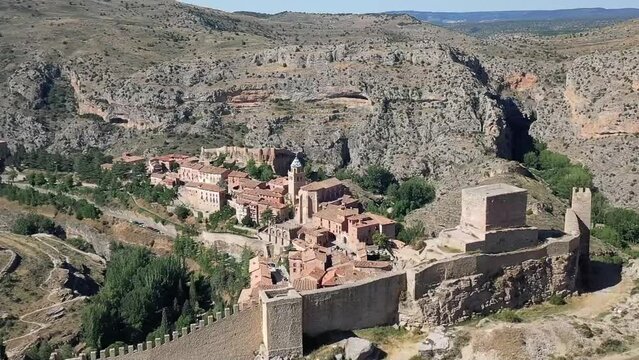 Albarrac&iacute;n municipio de la Sierra de Albarracin en la provincia de Teruel - Spain