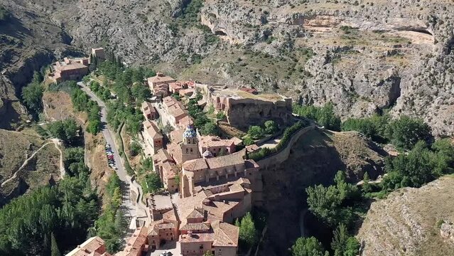 Albarrac&iacute;n municipio de la Sierra de Albarracin en la provincia de Teruel - Spain