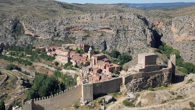 Albarrac&iacute;n municipio de la Sierra de Albarracin en la provincia de Teruel - Spain