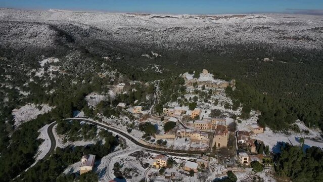 Nevada en el pueblo del Albiol Sierra de Prades Tarragona Spain