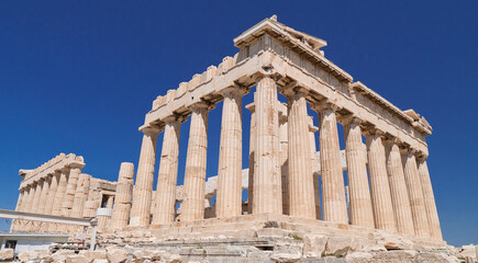 Obraz premium Parthenon temple on Athens Acropolis
