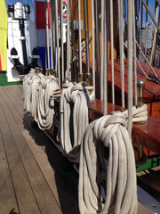Fototapeta na wymiar rigging ropes on a sailboat