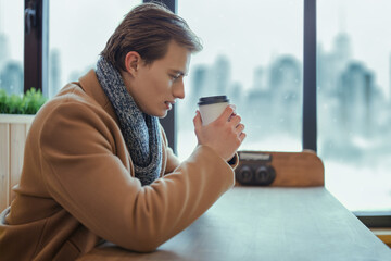 Fototapeta premium pensive man in caf?