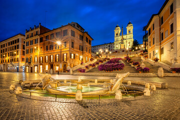 Fototapeta na wymiar Piazza de Spagna in Rome, italy. Spanish steps in the morning. Rome architecture and landmark.