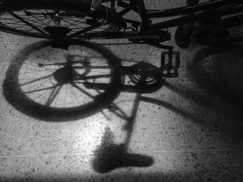 Bicycle, shadow, bicicleta, sombra