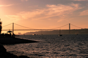 Fototapeta na wymiar Beautiful sunset in Lisboan Portugal