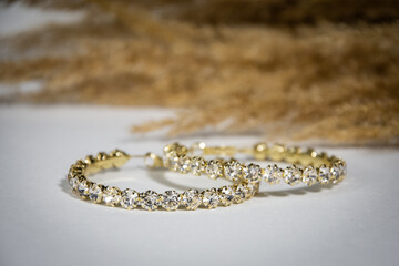 gold bracelet with diamond