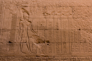 Wall in the temple of Horus in Edfu, Egypt - obrazy, fototapety, plakaty