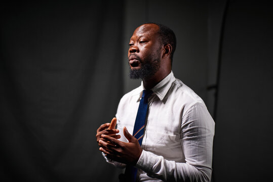Man speaking with sign language in a studio