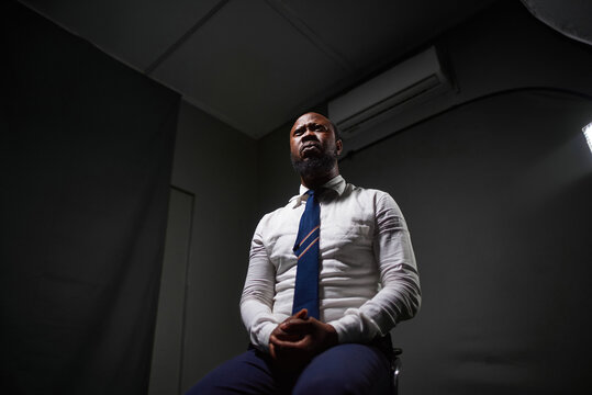 Man speaking with sign language in a studio